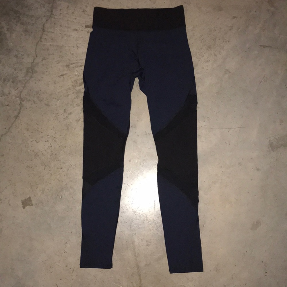Carbon 38 / MICHI Leggings with Mesh